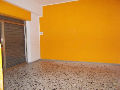 Locale commerciale in Affitto