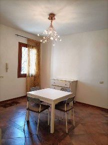 Due Carrare, Via Roma
