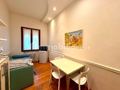 Bilocale buono stato, piano rialzato, Piazze - Duomo, Padova