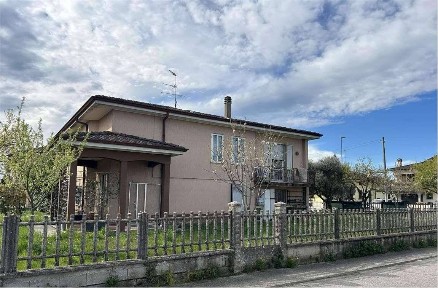 Villetta a schiera all'asta via Giuseppe Parini, 9, Porto Mantovano