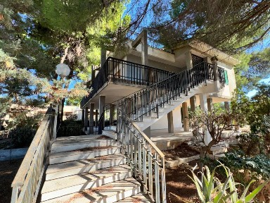 Villa unifamiliare viale del Mare 3, Monti D'Arena Bosco Caggione, Pulsano