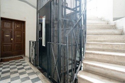 Quadrilocale via Del Pozzo Delle Cornacchie 55, Pantheon, Roma
