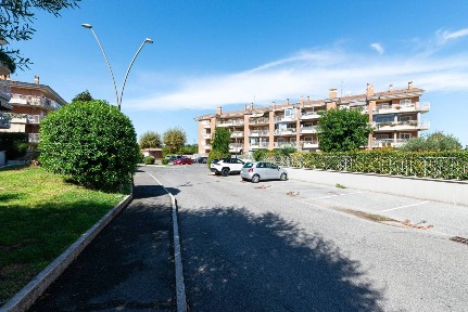 Quadrilocale viale Vincenzo Marronaro 134, Vallerano, Roma