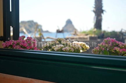Bilocale ottimo stato, piano terra, Carruba di Ognina - Teseo, Catania