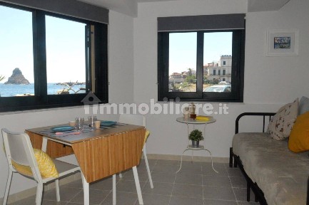 Bilocale ottimo stato, piano terra, Aci Trezza, Aci Castello