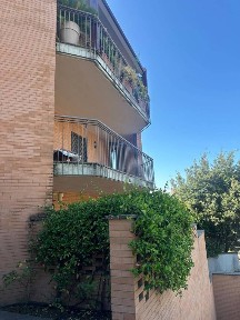 Trilocale via Giacomo Caneva, Rinnovamento, Roma