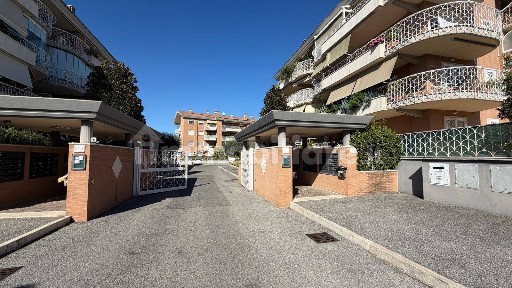 Bilocale viale Vincenzo Marronaro, Vallerano, Roma
