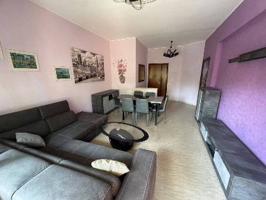 Trilocale via Canzone del Piave 34, Cecchignola - Giuliano Dalmata, Roma