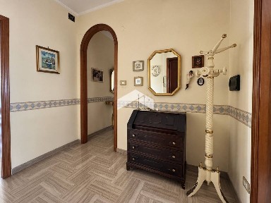 Napoli, Ponticelli, Via Louis Armstrong, 27