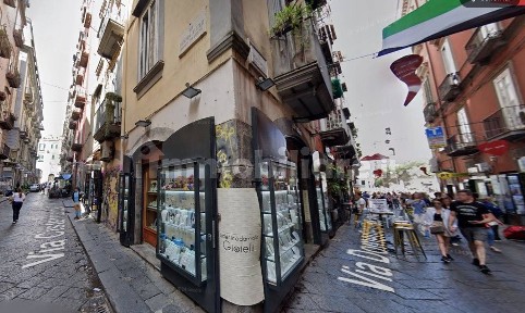 Napoli, Centro Storico, Via Cisterna dell'Olio
