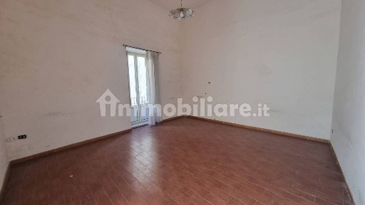 Trilocale via Cesare d'Engenio 26, Quartieri Spagnoli, Napoli