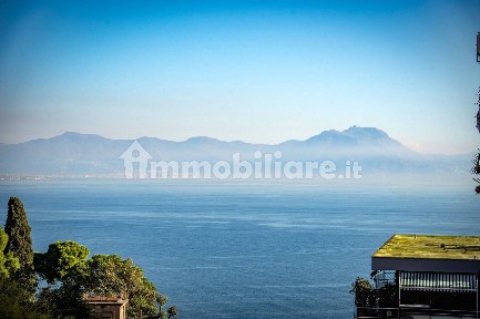 Napoli, Posillipo, Via Francesco Petrarca, 127
