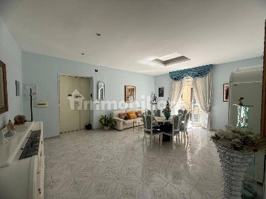 Napoli, Tribunali, via tribunali