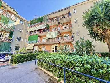 Trilocale via Piave 25, Centro, Marano di Napoli