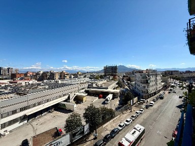 Trilocale corso Arnaldo Lucci 45, Garibaldi - Ferrovia, Napoli