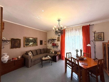 Trilocale via Angelo De Vivo, Quarto