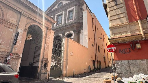 Appartamento via Salvatore Tommasi, Museo, Napoli