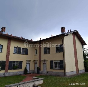 Villa all'asta via Molino Sesto Giovane, Villasanta