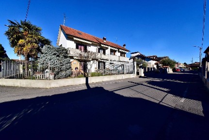 Villa unifamiliare via Diogene, Altopiano, Baruccana, Seveso