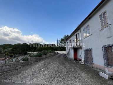 Pago Veiano, Via Piane