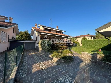 Villa unifamiliare via Adige, Cogliate