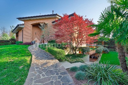 Villa unifamiliare Strada Comunale di Ponente a Villanova, Ruginello, Vimercate