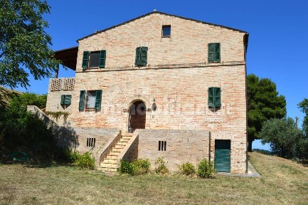 Villa unifamiliare via Abbadia 10, Rubbianello, Monterubbiano