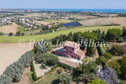 Villa unifamiliare Contrada San Pietro Orgiano 33, Fermo