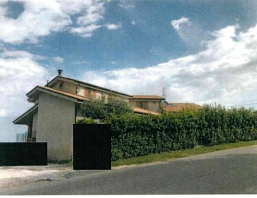 Villa all'asta Contrada Larciano, Monte Vidon Corrado