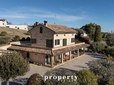 Villa unifamiliare gioacchino rossini, Centro, Montegiorgio