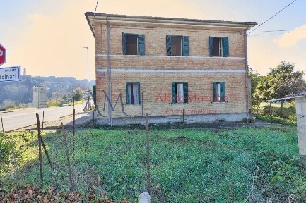 Petritoli, Strada Provinciale 66, 43