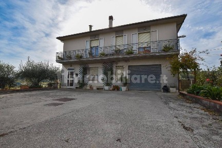 Santa Vittoria in Matenano, Strada Provinciale della Val d'Aso