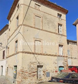 Villa unifamiliare, da ristrutturare, 165 m², Centro, Campofilone