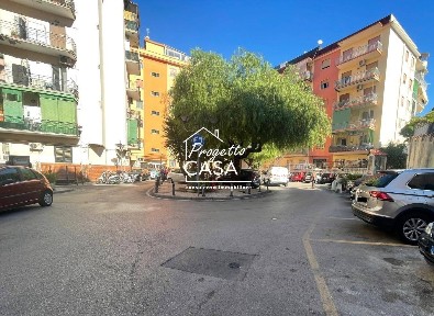 Quadrilocale via della Libertà traversa 4 Destra 10, Portici