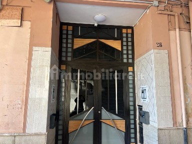 Trilocale via Matteo Ripa 28, Centro, Battipaglia