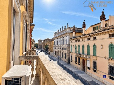 Quadrilocale corso Cavour, Centro Storico, Verona