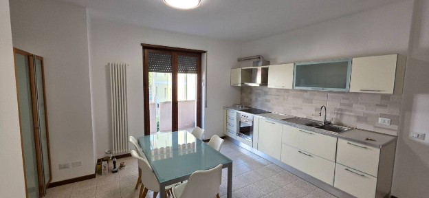 Quadrilocale via Luciano Marchi, Borgo Roma, Verona