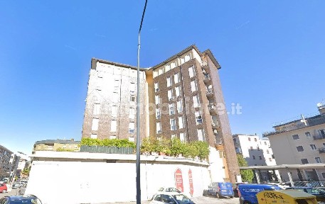 Magazzino all'asta via Carlo Pisacane, Brescia
