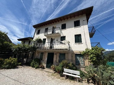 Terratetto unifamiliare via Carlo Goldoni 3, Centro, Arsiero