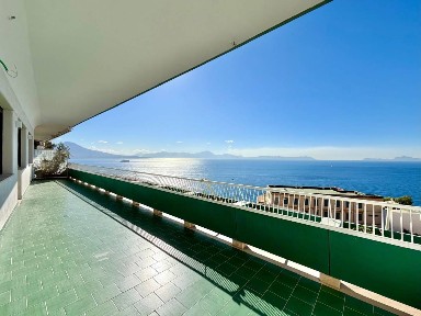 Quadrilocale via Francesco Petrarca 203, Posillipo, Napoli