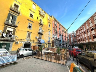 Appartamento Vico San Gennaro a Materdei 15, Stella - Materdei, Napoli