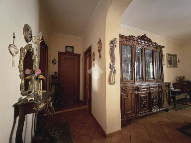 Trilocale via Siro Solazzi 5, Colli Aminei - Capodimonte, Napoli