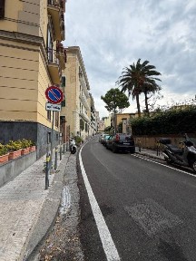 Quadrilocale via Luigia Sanfelice 71, Vomero, Napoli