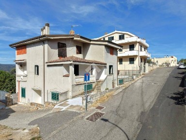 Bilocale via Gino Satta 7, Centro, Nuoro