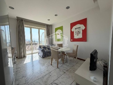 Napoli, Porto - Municipio, Via San Giacomo, 32