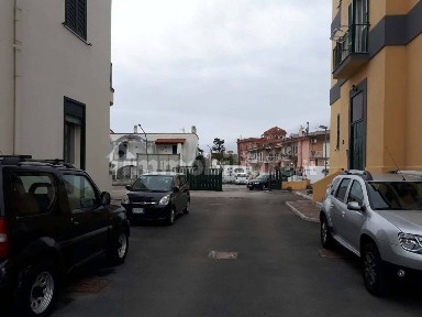 Trilocale via Raimondo Annecchino 258, Arco Felice, Pozzuoli