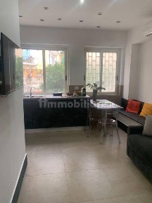 Napoli, Fuorigrotta, Via Brigata Bologna, 67
