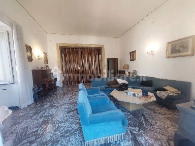 Napoli, Mergellina - Piedigrotta, via caracciolo, 11