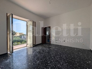 Bacoli, Via Roma, 00