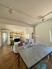 Modena, Centro Storico, Via Canalino